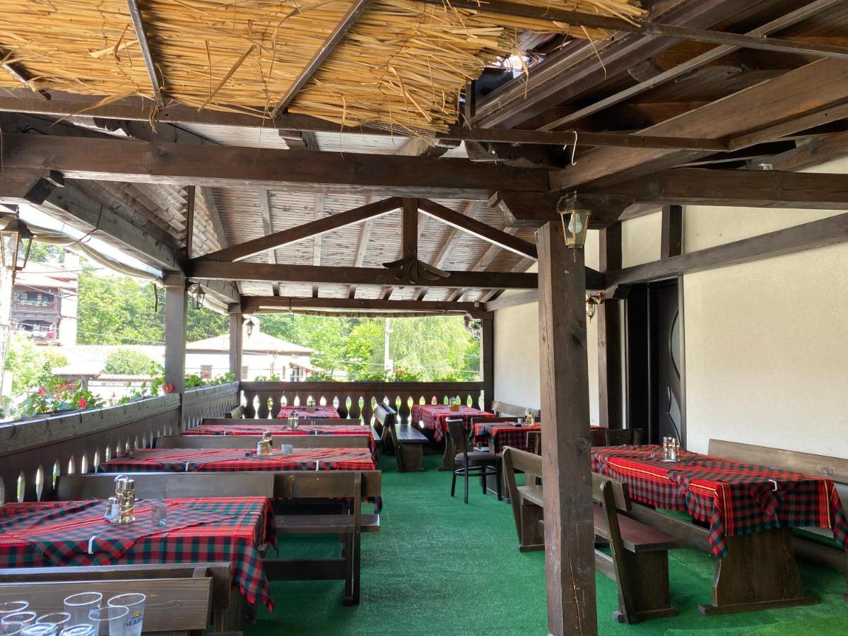Къща За Гости Бабуч Dobrinischte Exterior foto